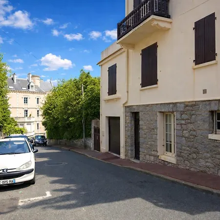 Frias - 3 Etoiles - Welkeys Apartman Biarritz