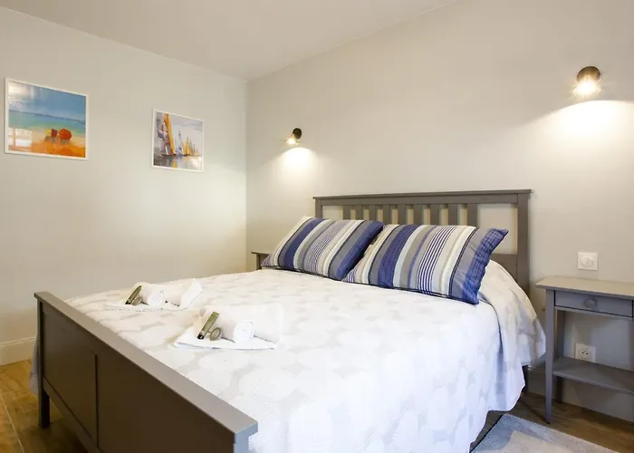 Frias - 3 Etoiles - Welkeys * 比亚里茨