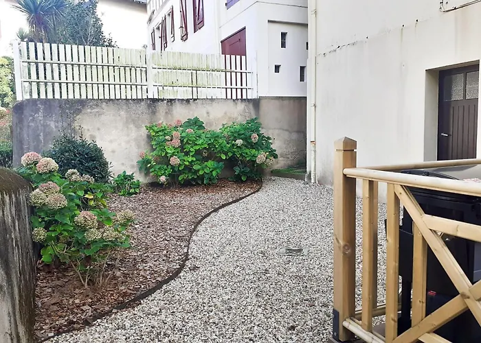 Frias - 3 Etoiles - Welkeys 公寓