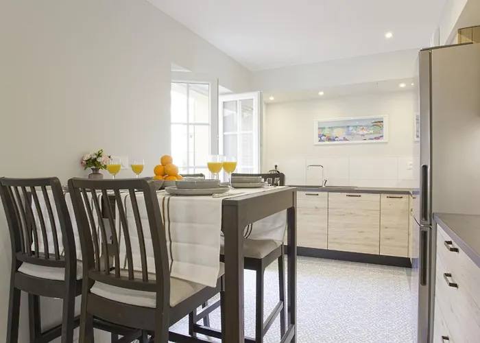 Frias - 3 Etoiles - Welkeys Appartement *